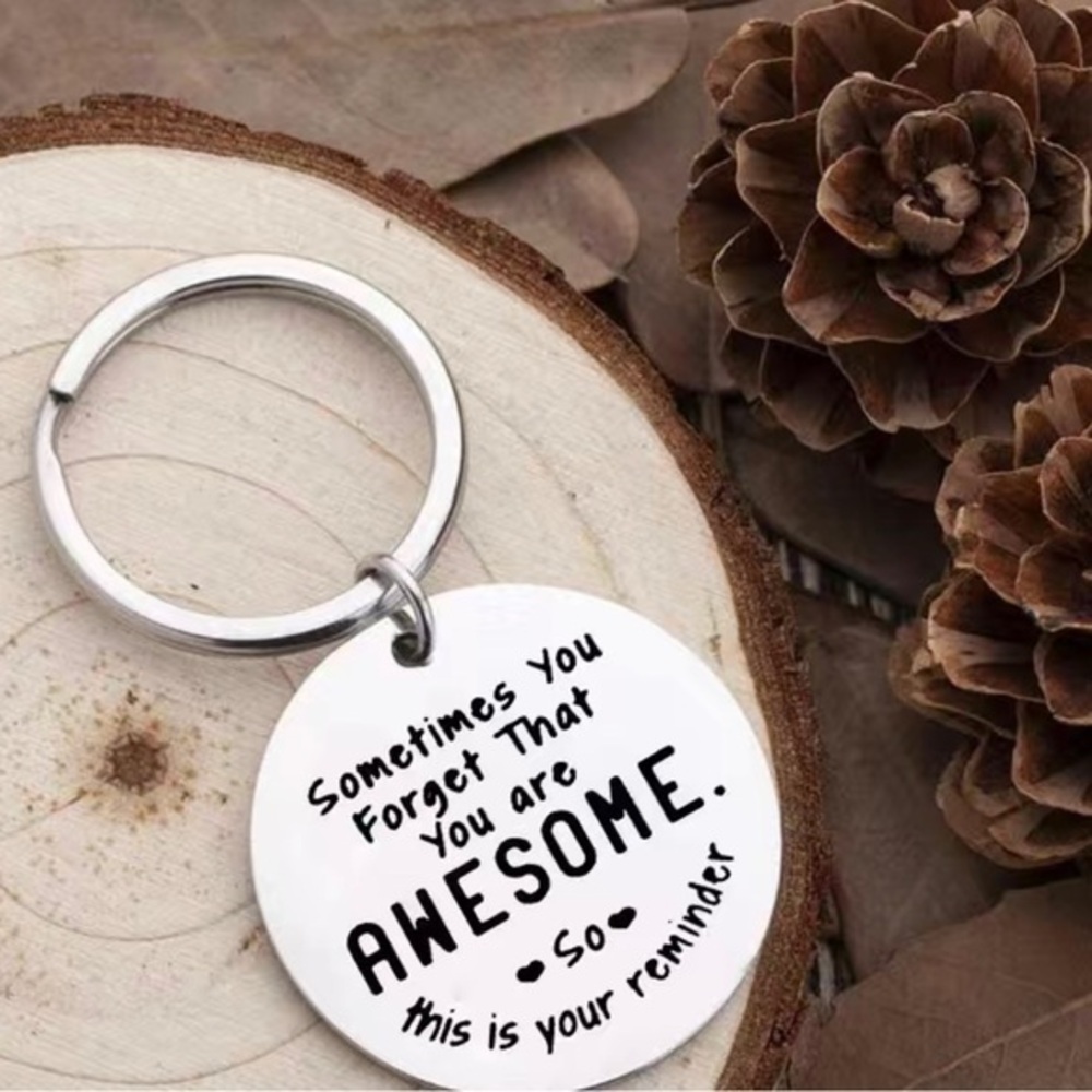 3 keychains -mom-dad